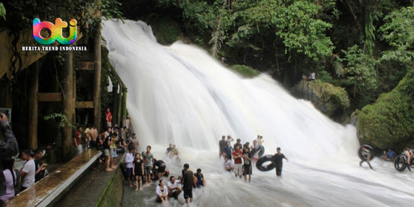 air-terjun-terindah-ini-ada-di-makassar