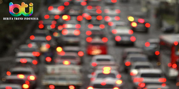 Kemacetan Sepanjang 6 Kilometer Disebabkan Adanya Proyek Jalan