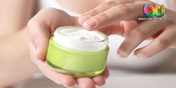Membuat Krim Alami Untuk Menghilangkan Kerutan Pada Wajah