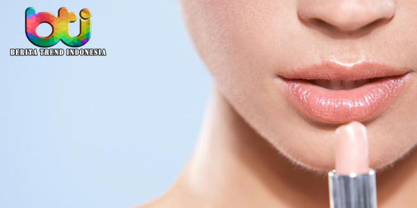 Cara Melembabkan Bibir Tanpa Menggunakan Lip Balm