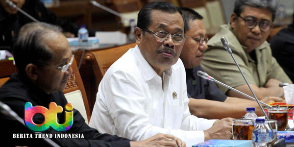 jaksa-agung-buni-yani-dituntut-2-tahun-penjara