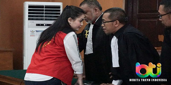 Hukuman Jennifer Dunn Berkurang Setelah Menang Banding