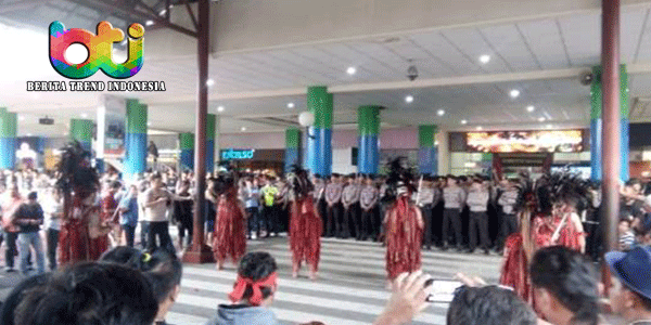 Kunjungan-Habib-Bahar-Mendapatkan-Penolakan-Dari-Ormas-Adat