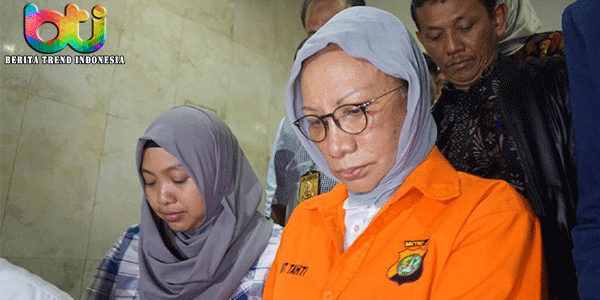 Ratna-Sarumpaet-Terlihat-Cantik-Dengan-Baju-Tahanan-Polda-Metro