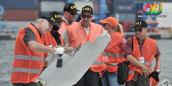 KNKT-Lion-Tidak-Meledak-Di-Udara-Namun-Pecah-Pada-Saat-Jatuh
