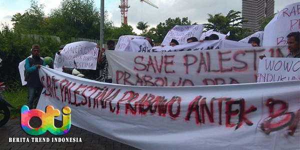 Prabowo-Kembali-Didemo-Massa-Jangan-Pilih-Presiden-Antek-Asing