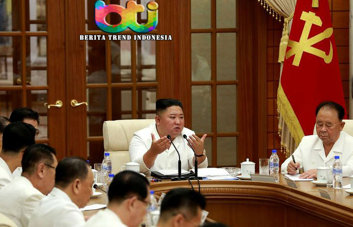 Hilang Selama 25 Hari, Kim Jong Un Muncul dengan Pimpin Rapat Partai