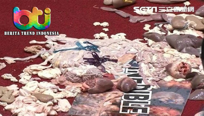 Parlemen Taiwan Disiram Jeroan Babi dalam Protes Pelonggaran Impor