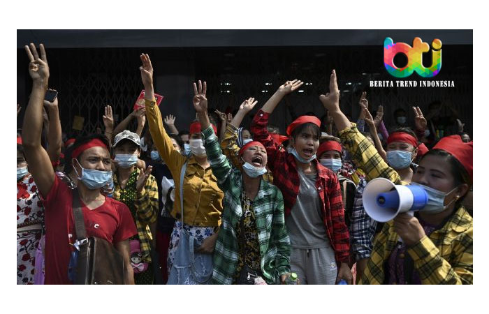 Aksi Junta Militer Myanmar Tumpas Pendemo: Siang Ditembaki, Malam Digerebek